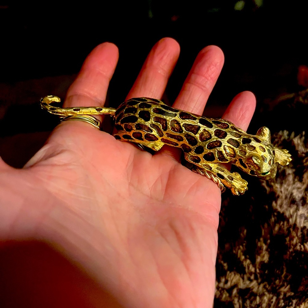 COPY - Cutest brooch ever! Leopard can enhance  anything and he won’t even bite…